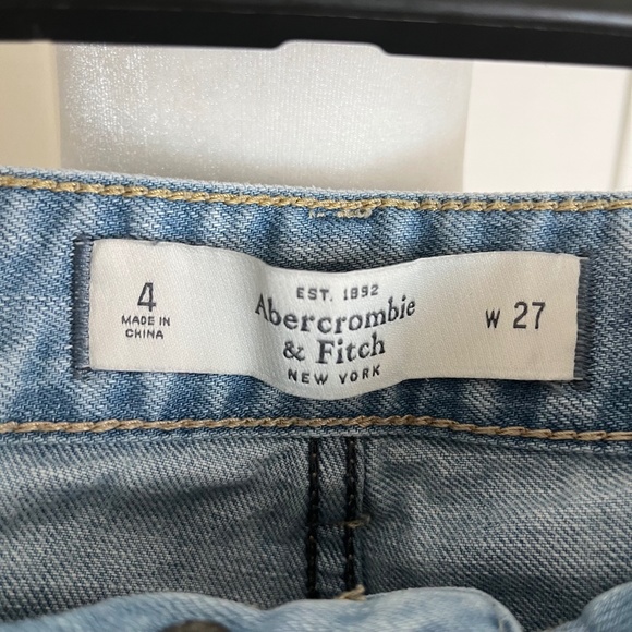 Abercrombie & Fitch Distressed Denim Shorts - Picture 3 of 4